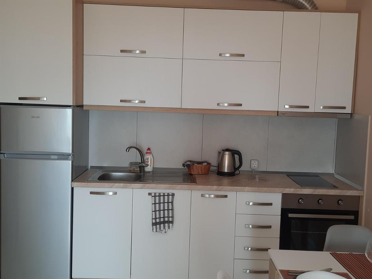 Antea Apartment 3 Влёра Экстерьер фото
