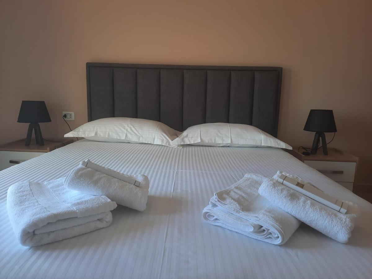 Antea Apartment 3 Влёра Экстерьер фото
